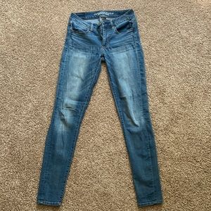 American Eagle Mid-Rise Skinny Jean Jegging
